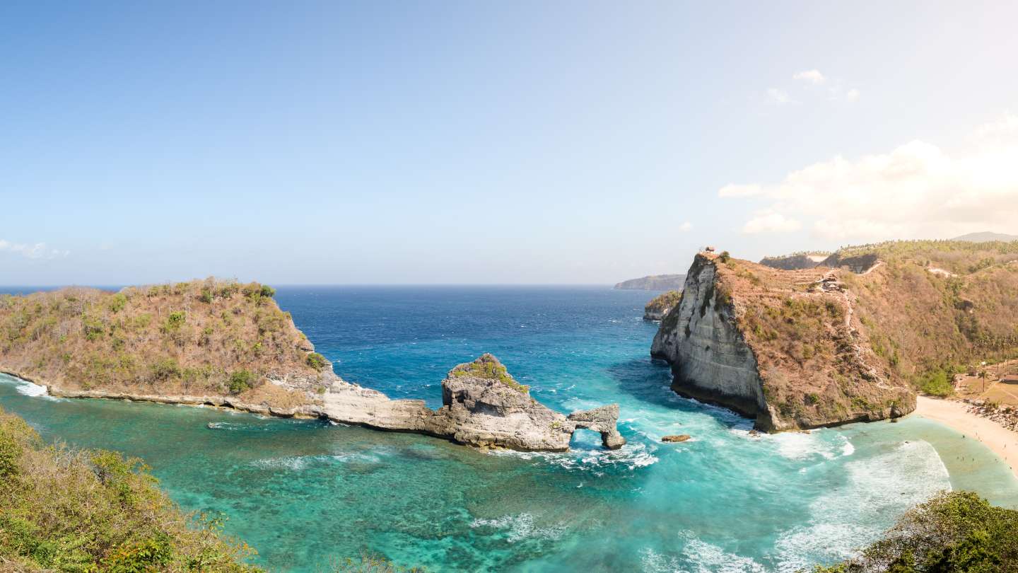 Embark on the Nusa Penida Tembeling Natural Pool Tour for an unforgettable adventure in nature.