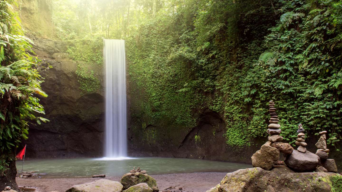 <span>4:00 PM</span>Immerse yourself in the beauty of Tibumana Waterfall as you pay a visit to this stunning natural wonder.